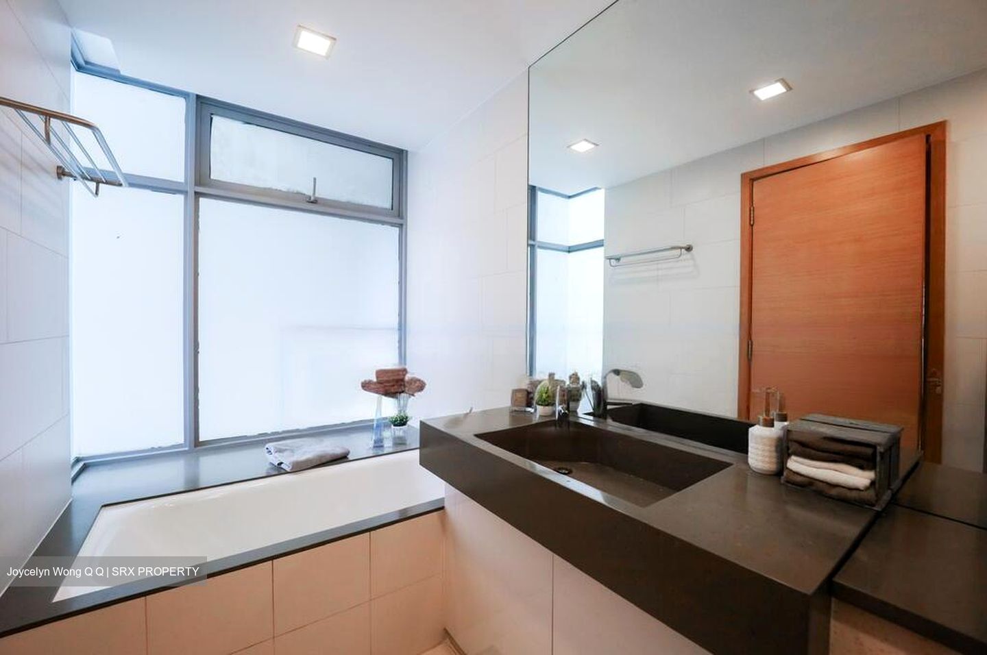 Pavilion 11 (D11), Condominium #470431751